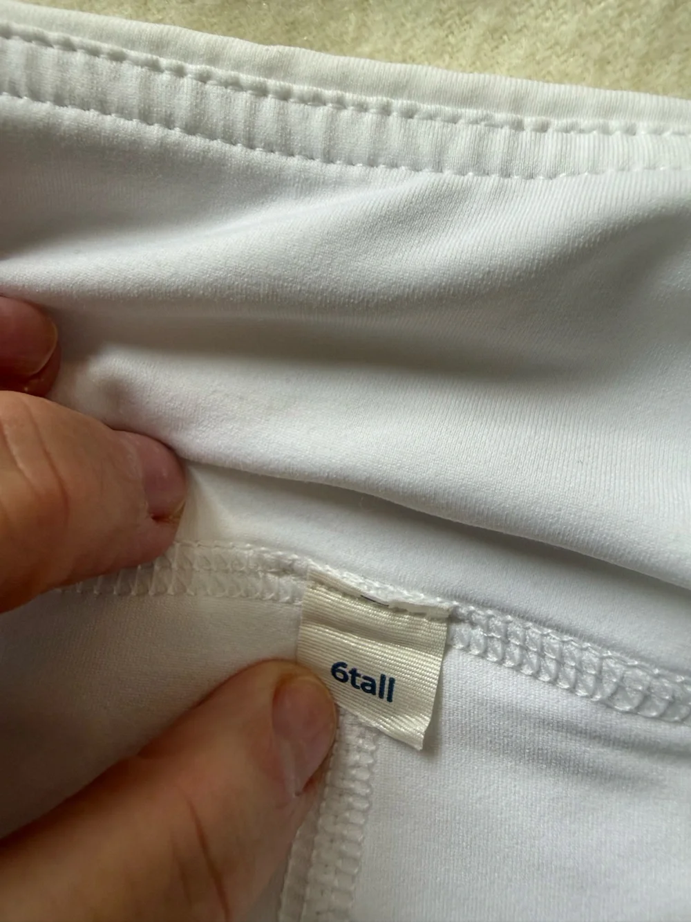 lululemon Pace Rival  White Seam-Detail tennis skirt. 6 Tall.